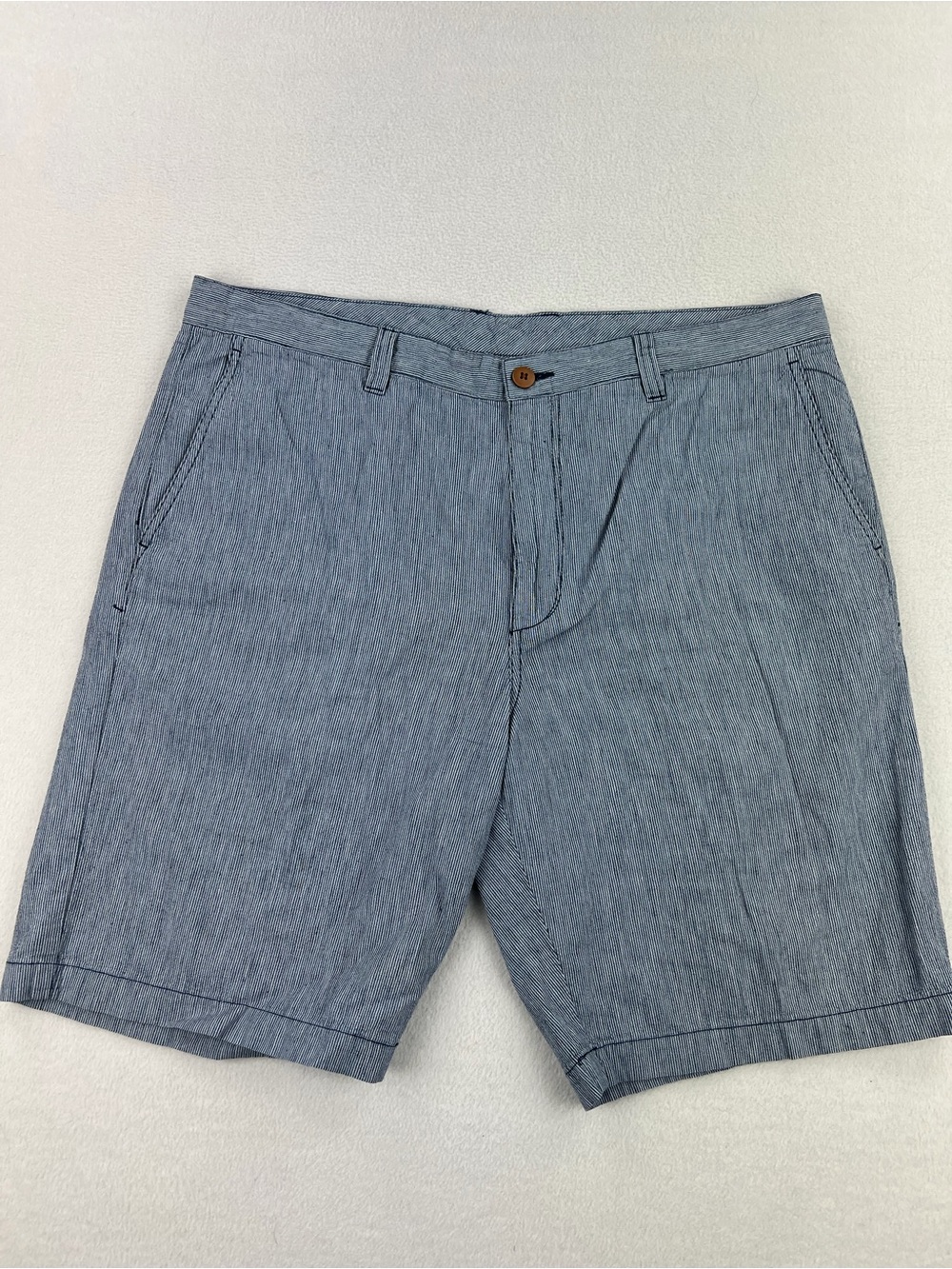 Tommy Bahama Mens Blue And White Hickory Striped Linen Blend Shorts Size 38